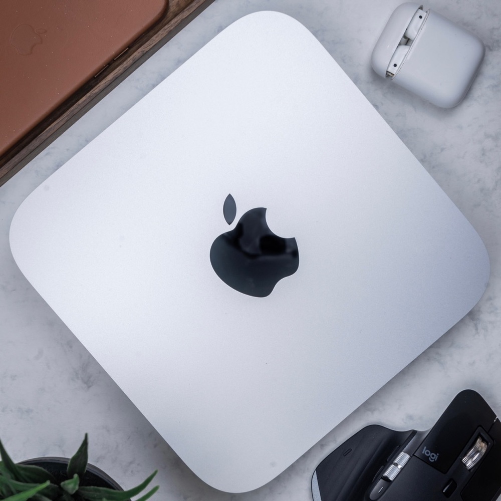 Apple Mac Mini 2.4 GHz A1347 - Silver